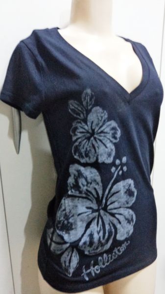 T-Shirt Hollister Preta